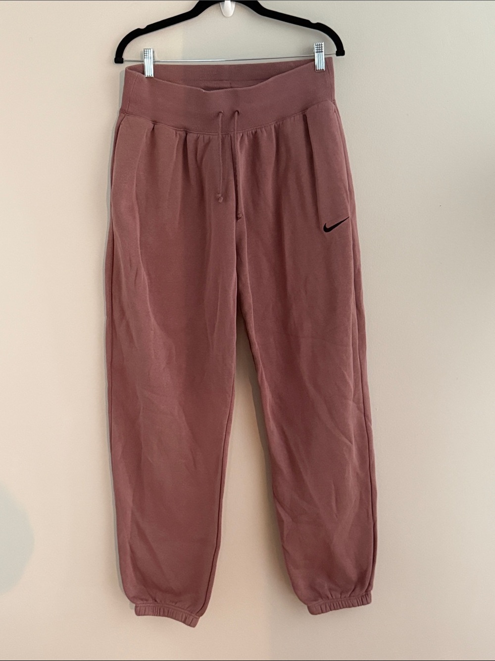 Nike Women's Dusty Rose Jogger Sweatpants